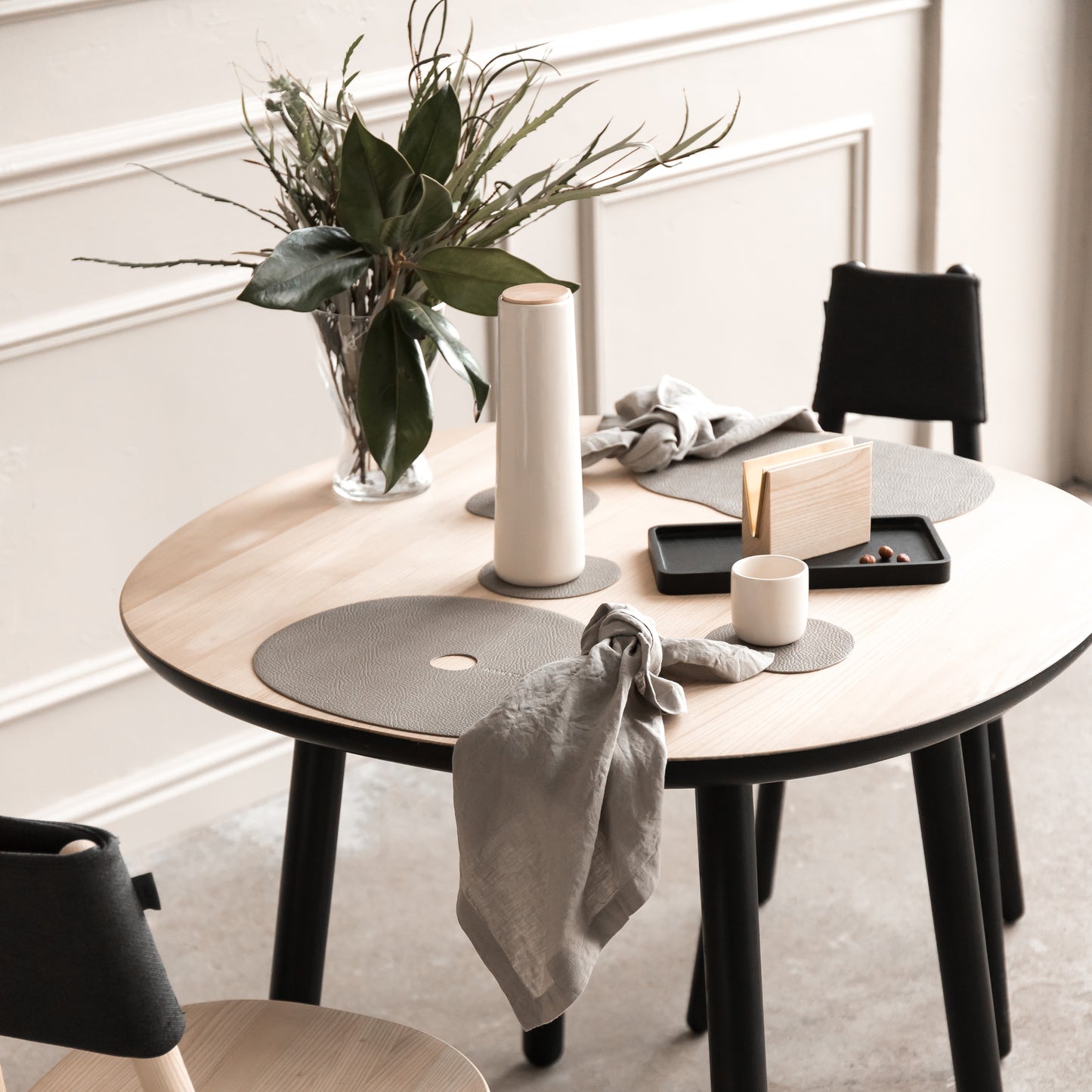 HOST. Placemats