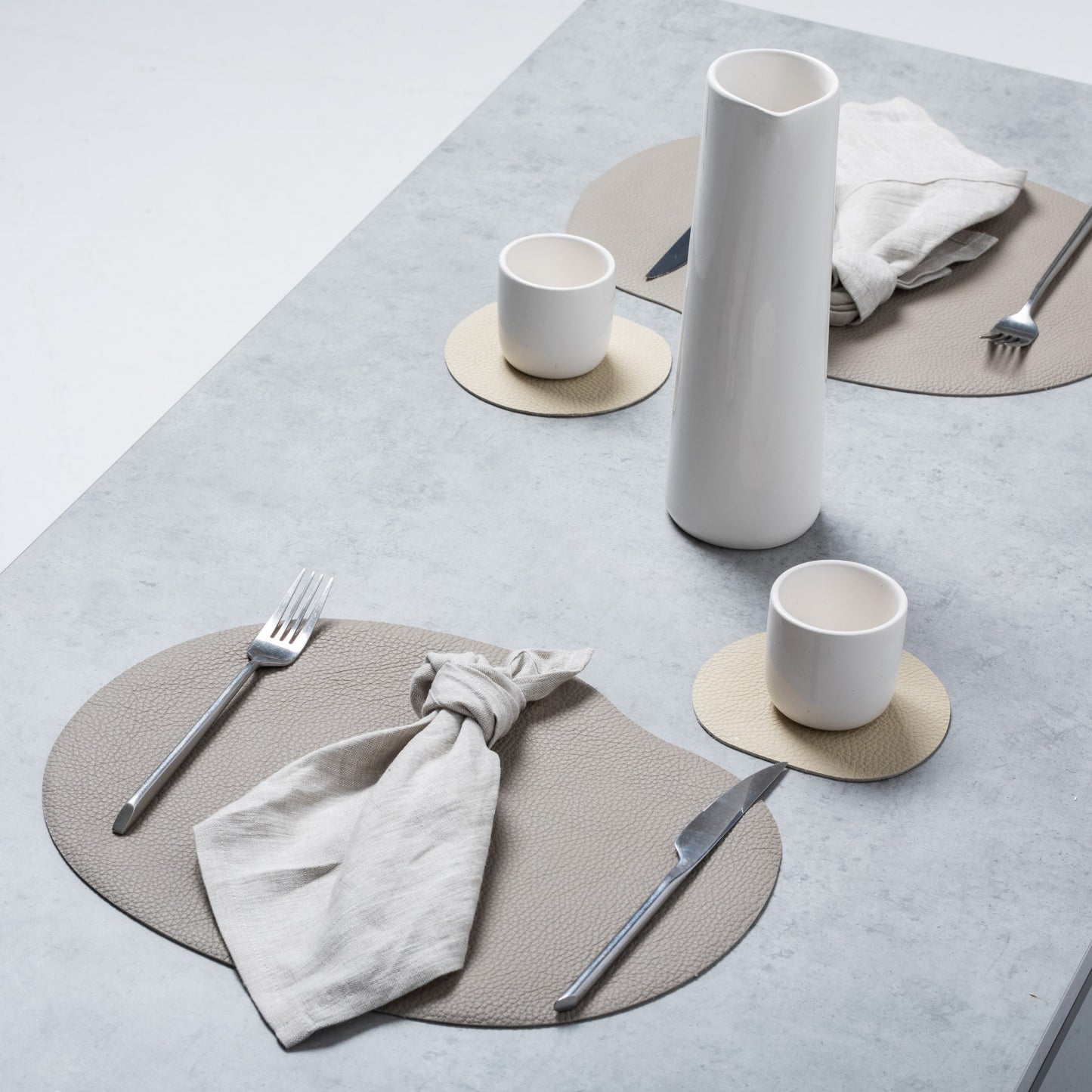 HOST. Placemats
